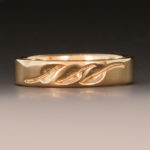 Gold band Carved Leaves 1w 050067