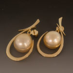 golden-pearl-earrings-2w-300276