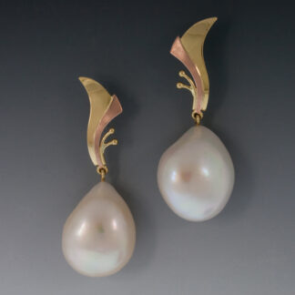 Bicolor Gold and Pearl Earrings
