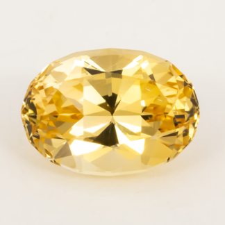 Golden Topaz Oval Brilliant Cut 0.94 carat 6.8x4.8mm Brazil