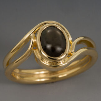 Ring, Black Star Sapphire, 18K Yellow Gold