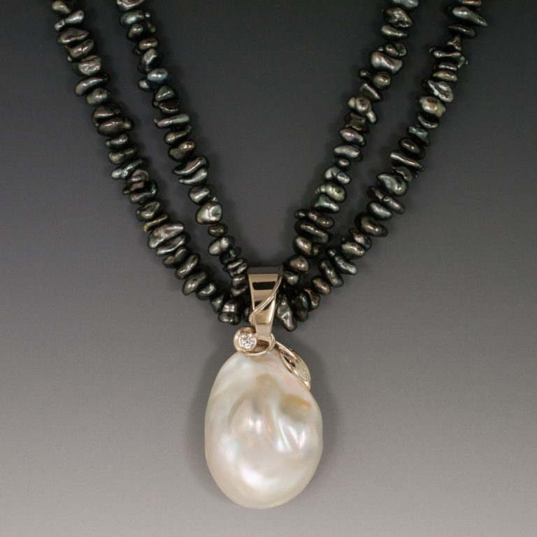 Pearl Enhancer With White Freshwater Baroque Pearl Diamond KW