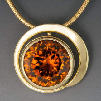 Pendant, Zircon 12mm 10.34ct. Forged wire design, 18KY
