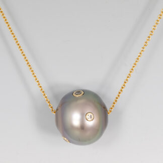 Black Tahitian Pearl slide (14.89x15.43mm) set with diamonds: .25mm, 2.25mm, 2mm, 1.75mm, 1.68mm, 14KY, on 14KY chain provided. Gems provided.