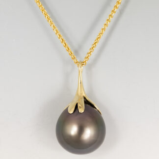 Pendant, Tahitian Black South Sea Pearl Drop 14.7x13.6mm, Floral, 14KY