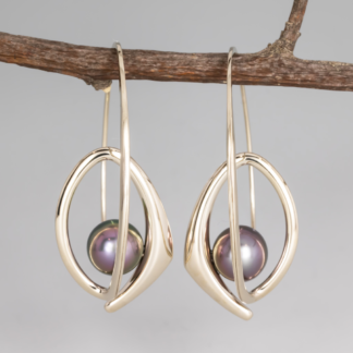 Earrings, 8.5mm Aubergine Tahitian Black Pearl, 14KW, Britt Anderson