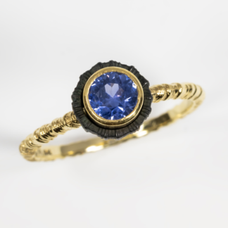 Chroma Single Sapphire Ring