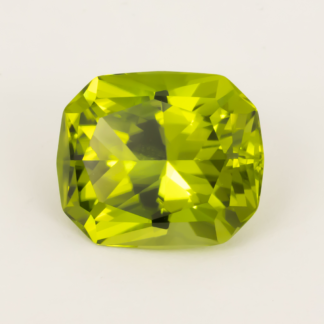 Cushion Emerald cut Peridot 5.69ct 12x10mm Pakistan
