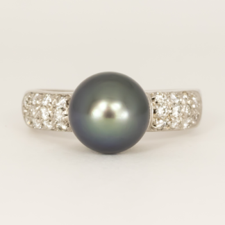 Black Pearl Ring with Diamonds in 14KW Size 6.25