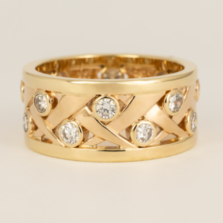 Braid Design Wedding Band with 16 Diamonds in 14KY size 7