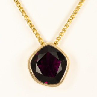 Necklace, Garnet supplied 4.40ct irregular pentagon shape @10mm, 14KY hand made bezel, 1.1mm 16" ADJ wheat chain. 14KY